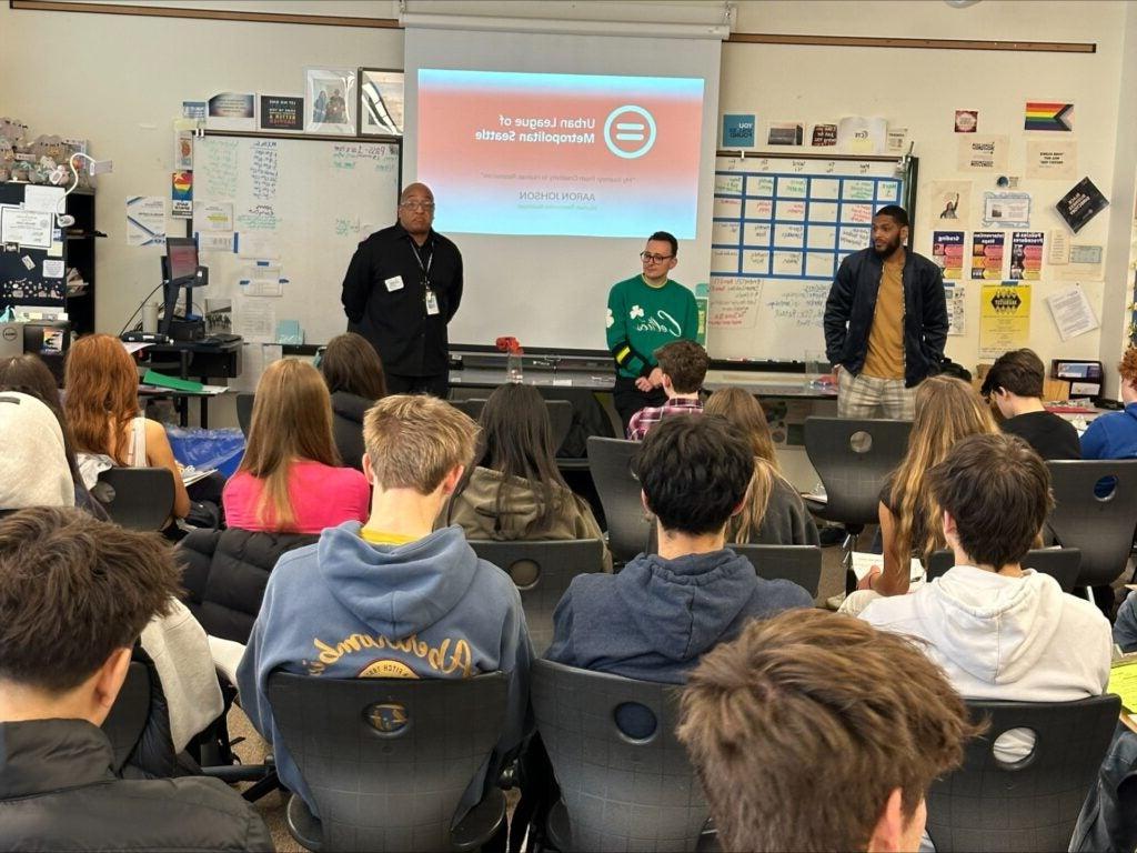 Presenters from ULMS visit Business and Marketing class at high school